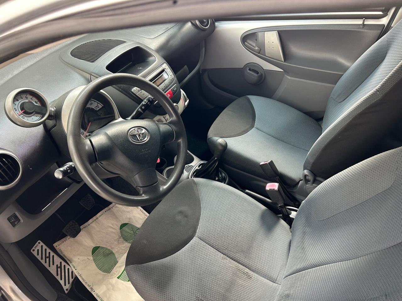 Toyota Aygo 1.0 12V VVT-i 5 porte