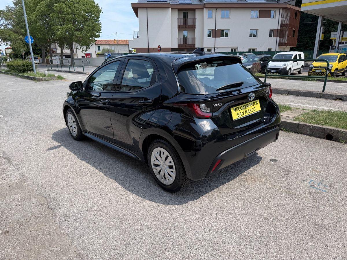 TOYOTA - Yaris - 1.5 Hybrid 5p. E-CVT Active