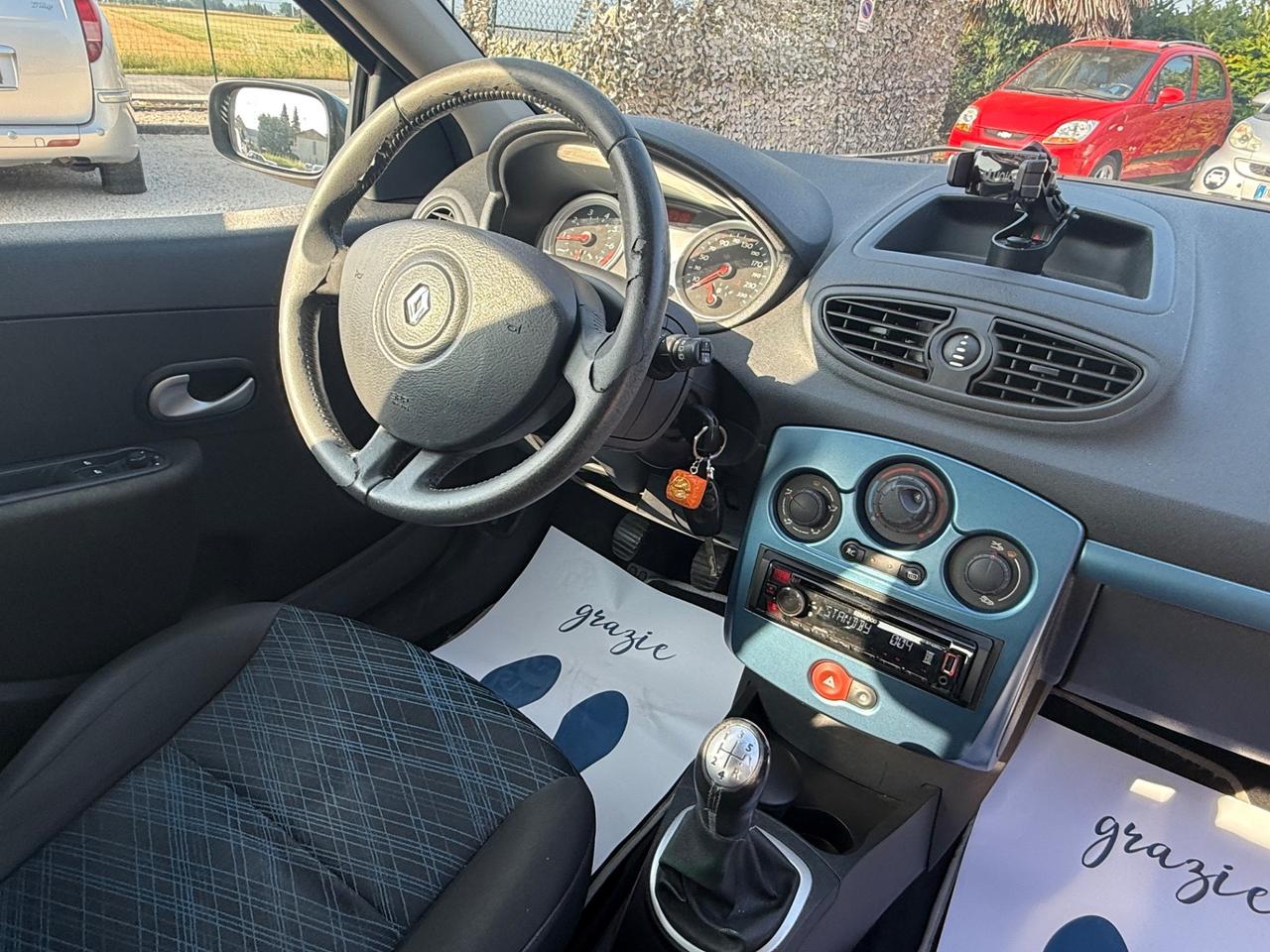 Renault Clio 1.2 16V 5 porte Le Iene