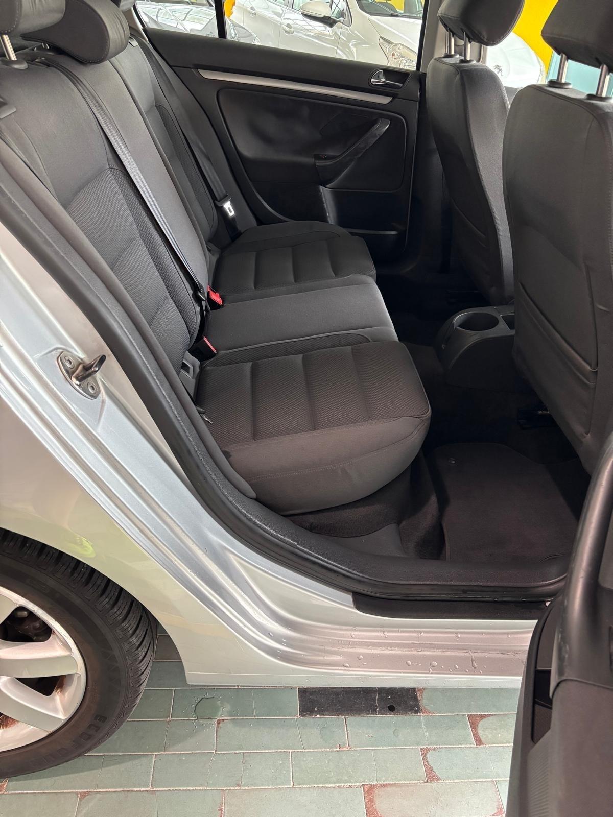 Volkswagen Golf 1.6 16V FSI 5p. UNICO PROPRIETARIO