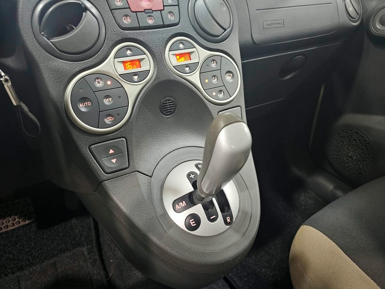 NUOVA FIAT PANDA EMOTION 1.2 DUALOGIC BENZ/GPL 60CV - CAMBIO AUTOMATICO