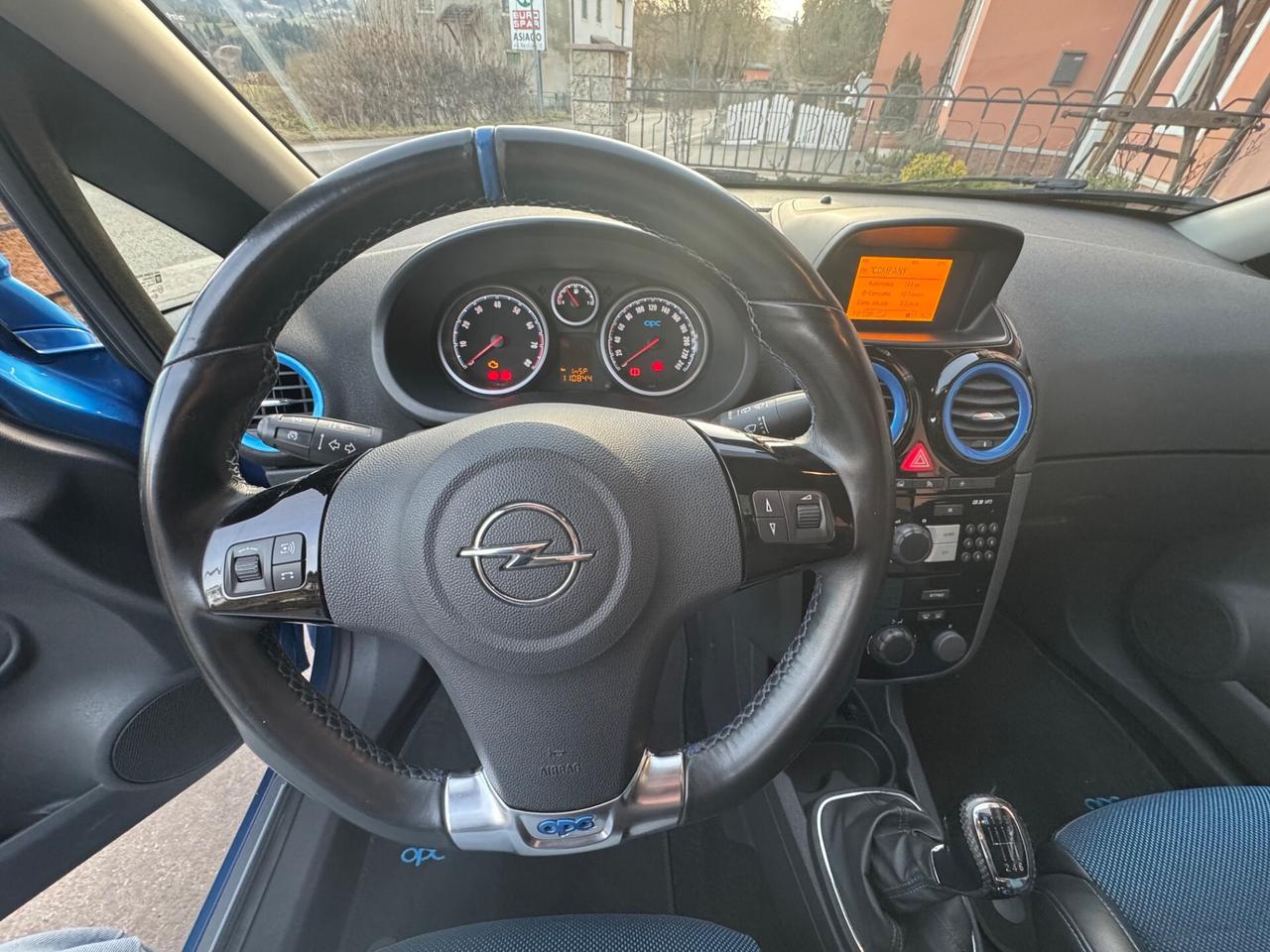 Opel Corsa 1.6 T 192CV 3 porte OPC