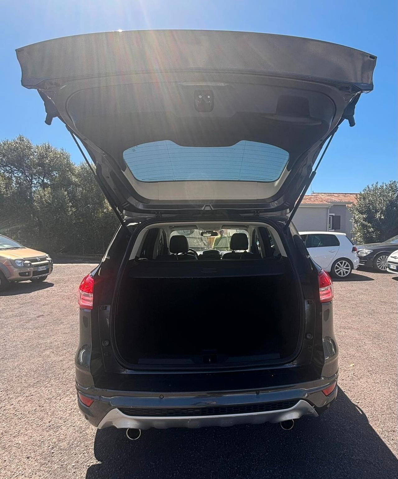 Ford Kuga 2.0 TDCI 180 CV S&S 4WD Powershift Titanium X