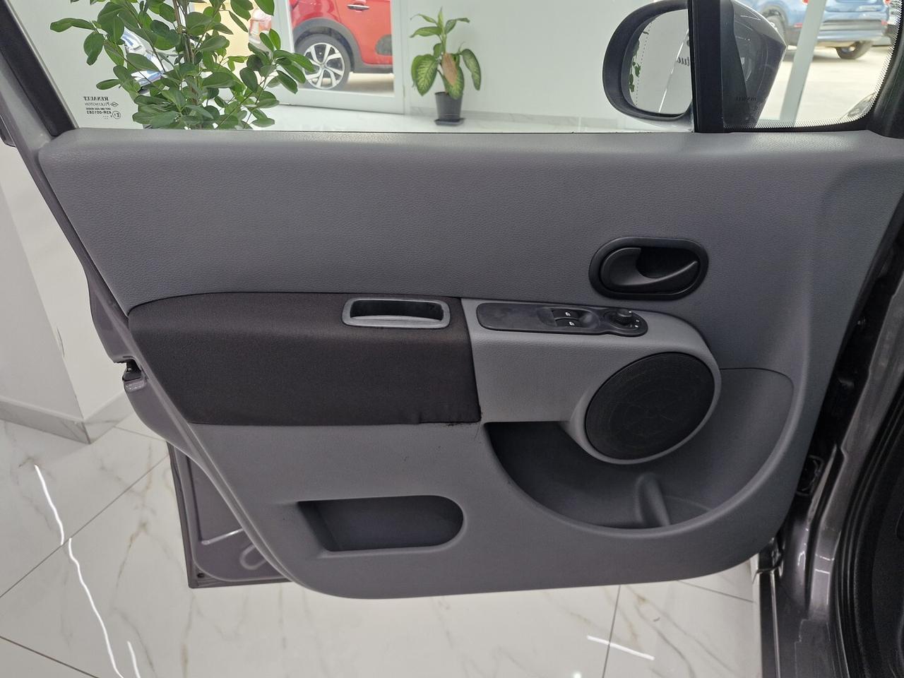 RENAULT GRAND MODUS 1.2 16V GPL DYNAMIQUE