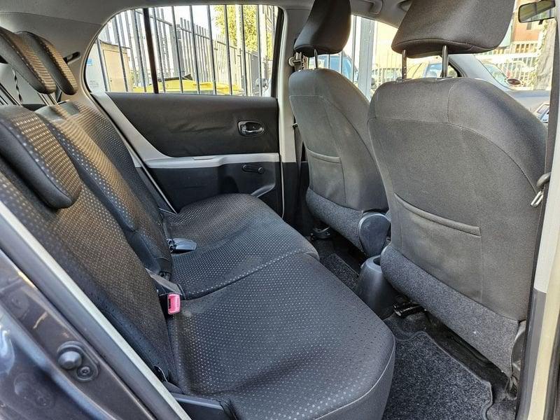 Toyota Yaris Yaris 5p 1.3 Sol my10