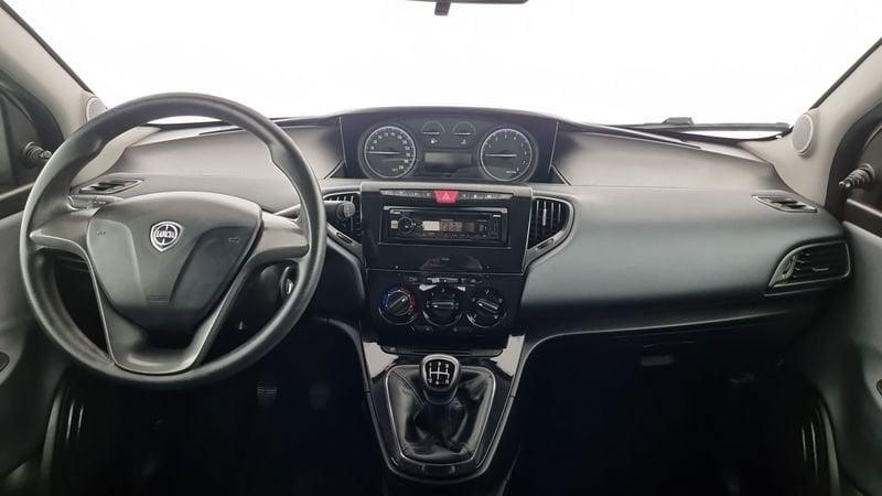 Lancia Ypsilon 1.2 69 CV 5 porte GPL Ecochic Silver