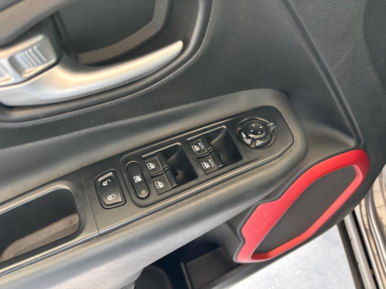 Jeep Renegade 2.0 Mjt 170CV 4WD Active Drive Low Trailhawk
