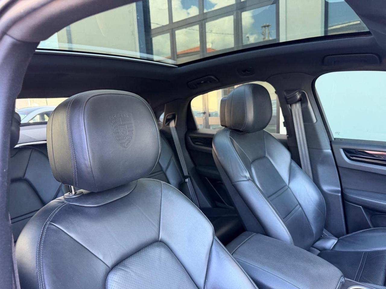 Porsche Cayenne Coupé 3.0 V6 Platinum Edition