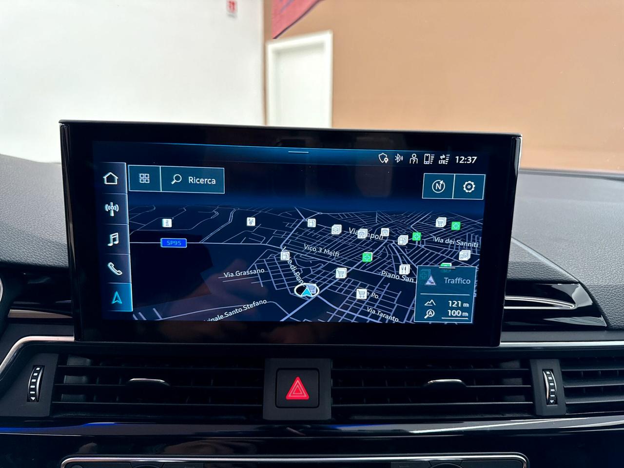 Audi A4 40 TDI quattro S tronic line edition
