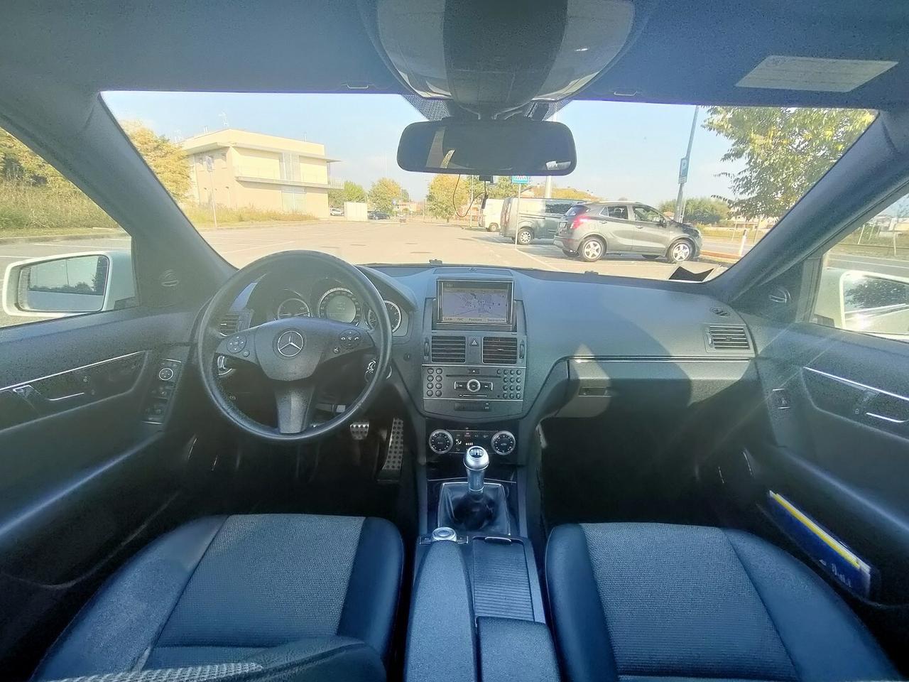 MERCEDES-BENZ C 180 CGI AMG Pack