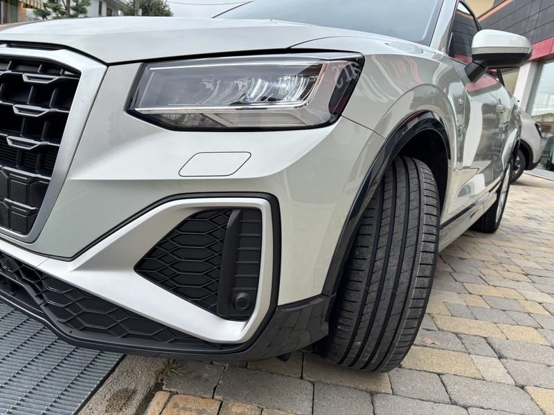 Audi Q2 30 1.0 tfsi S line edition LED-NAVI-CAM-18"