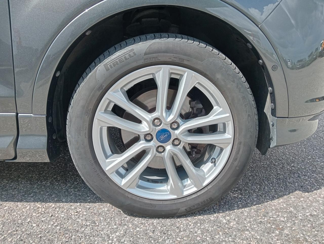 Ford Kuga 1.5ecob. TITANIUM 4X4 Automatica
