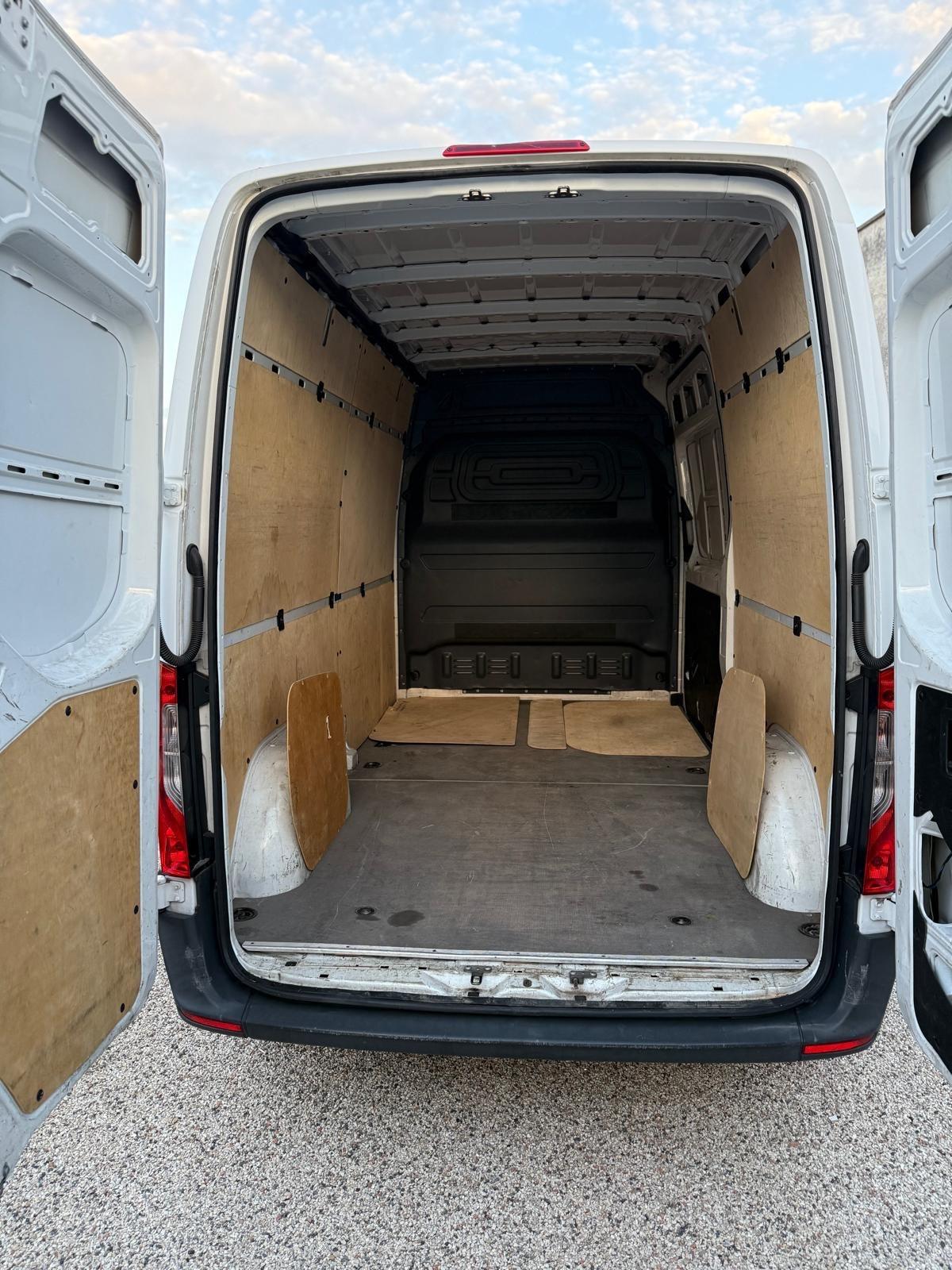 Mercedes Benz sprinter tetto alto perfetto