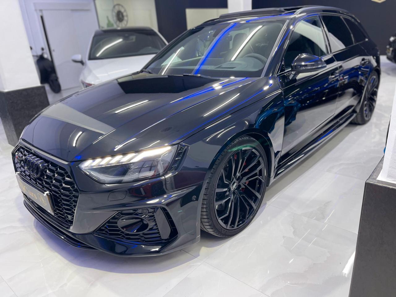 Audi A4 RS 4 Avant