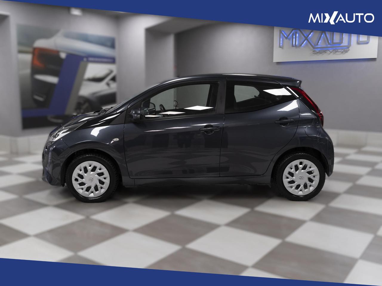 Toyota Aygo 1.0 X-Play Connect 72CV