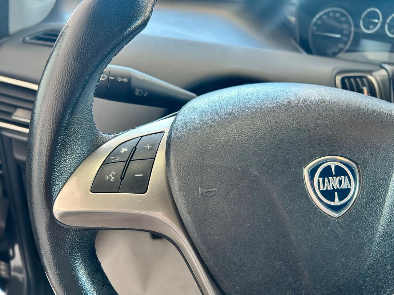 Lancia Ypsilon 1.2B X NEOPATENTATI 2016