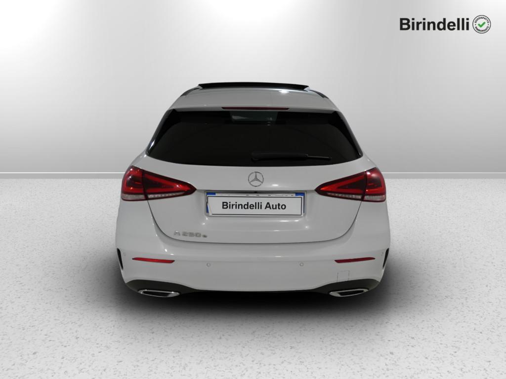 Mercedes-Benz Classe A (W177) - A 250 e hybrid EQ Premium