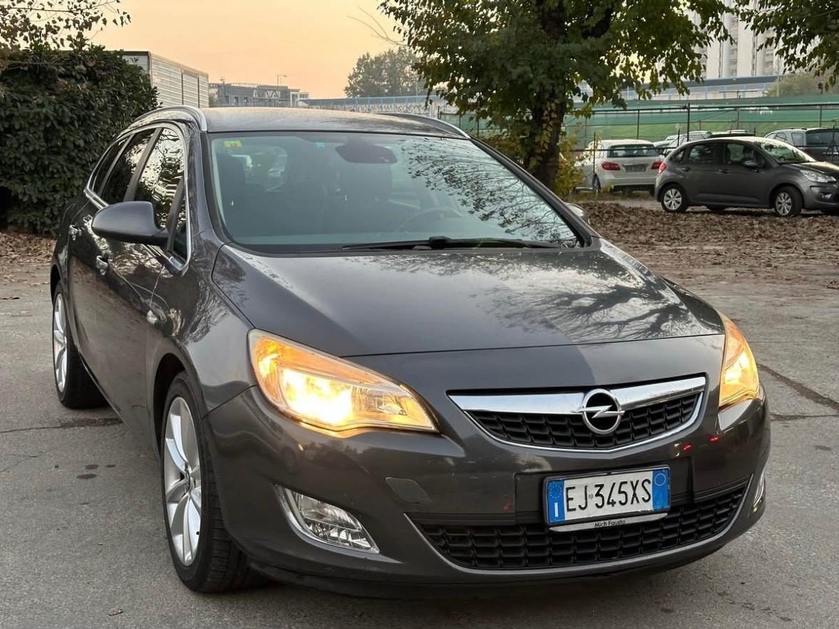 Opel Astra 1.7 CDTI 125CV Sports Tourer Cosmo