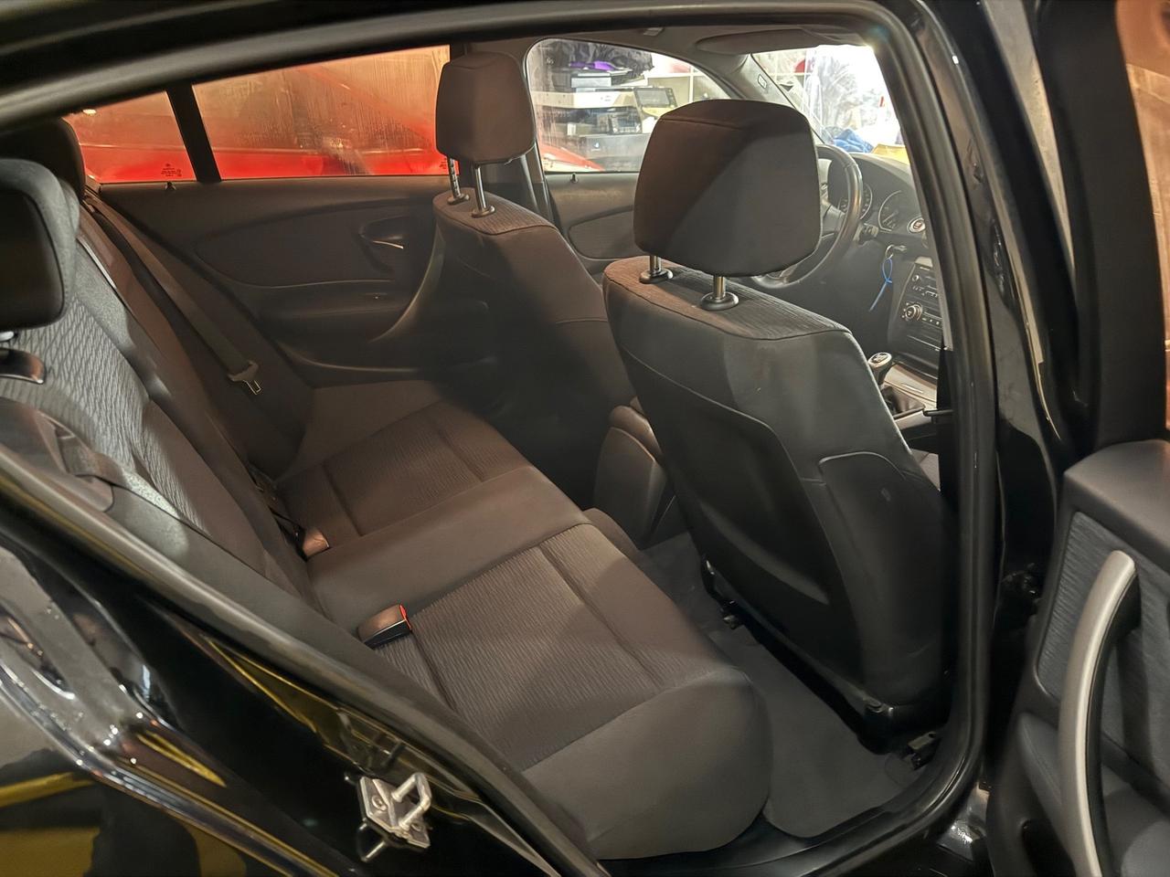 Bmw 118d 2011 NEOPATENTATI