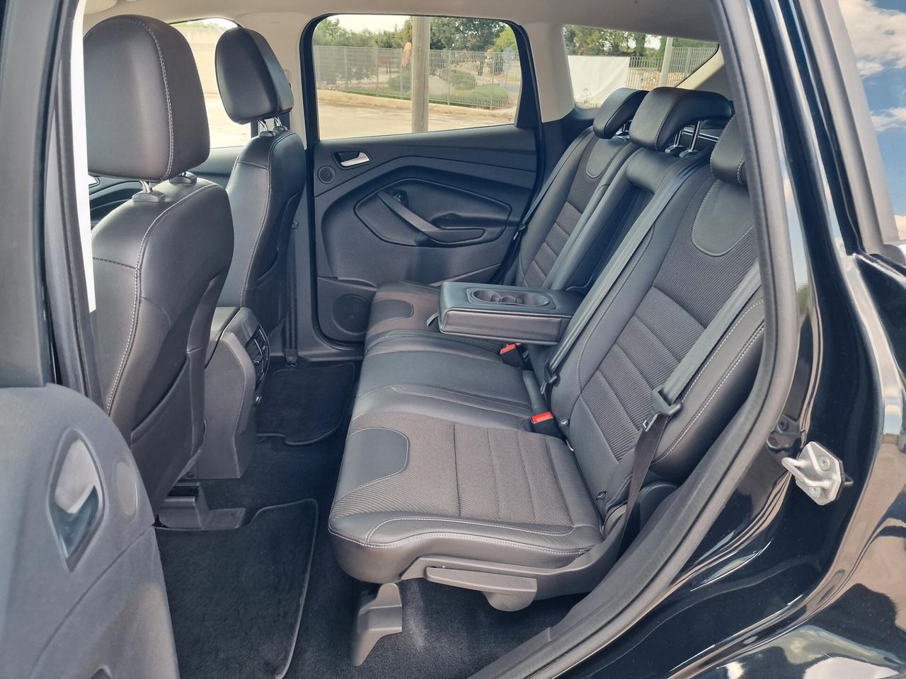 Ford Kuga 2.0 TDCI 140 CV 2WD Titanium