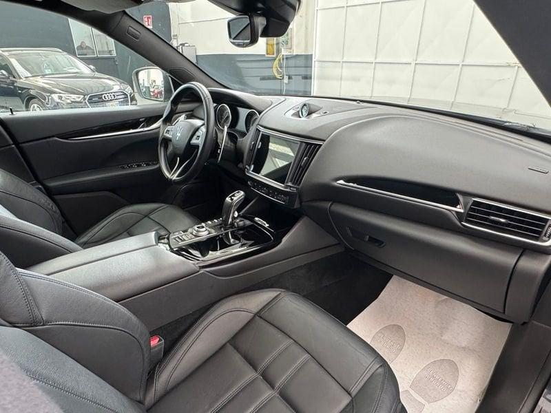 Maserati Levante Levante 3.0 V6 Granlusso 350cv auto