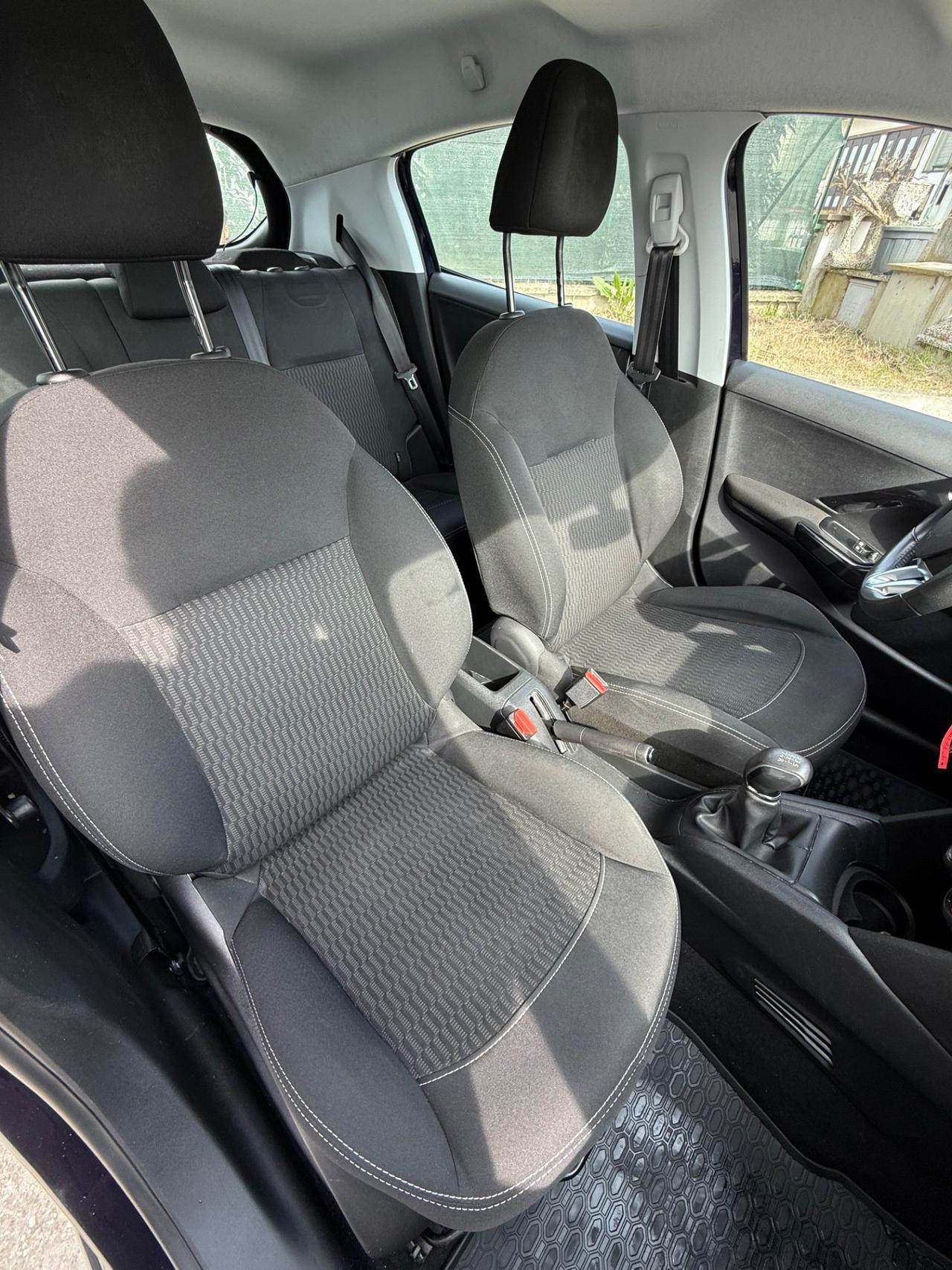 Peugeot 208 1.2 GPL DI SERIE ALLURE NEOPAT 2017