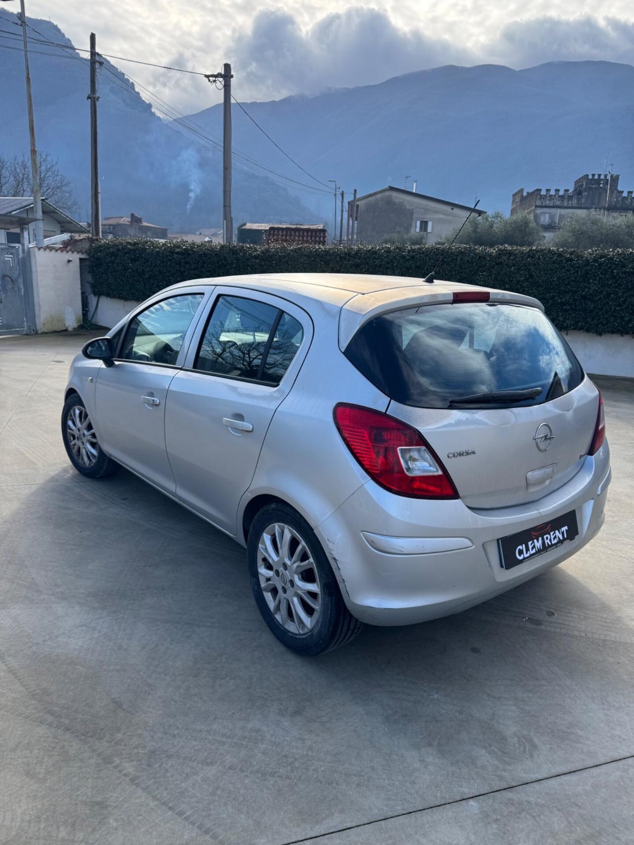 Opel Corsa 1.2 80CV 5 porte GPL-TECH Club