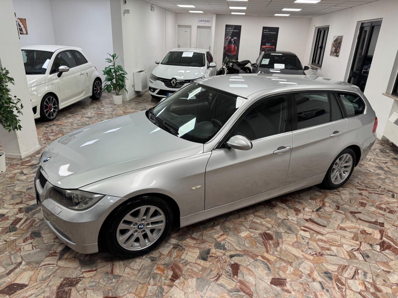 Bmw 325 325i cat Touring Attiva