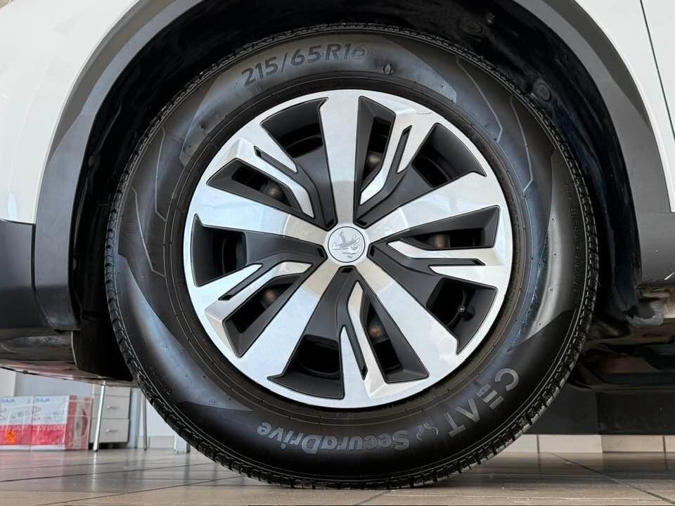 Peugeot 2008 BlueHDi 110 S&S Active con Telecamera