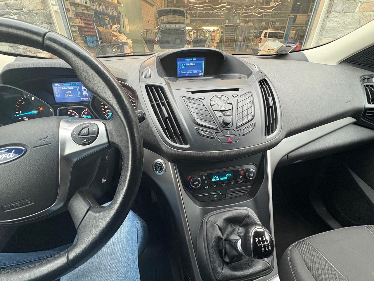 Ford Kuga 2.0 TDCI 140 CV 4WD Titanium
