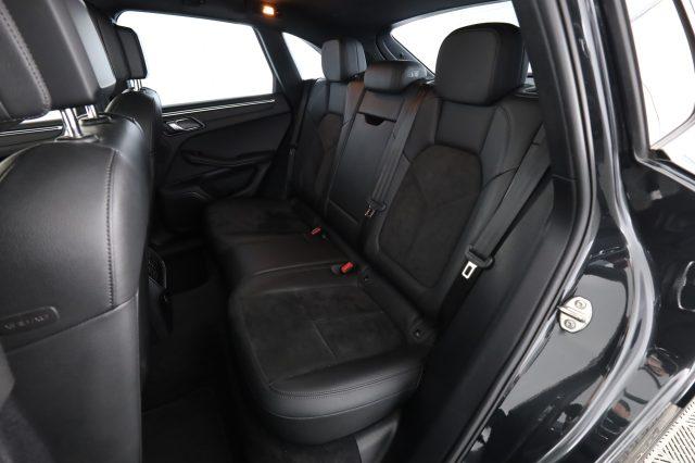 PORSCHE Macan Macan