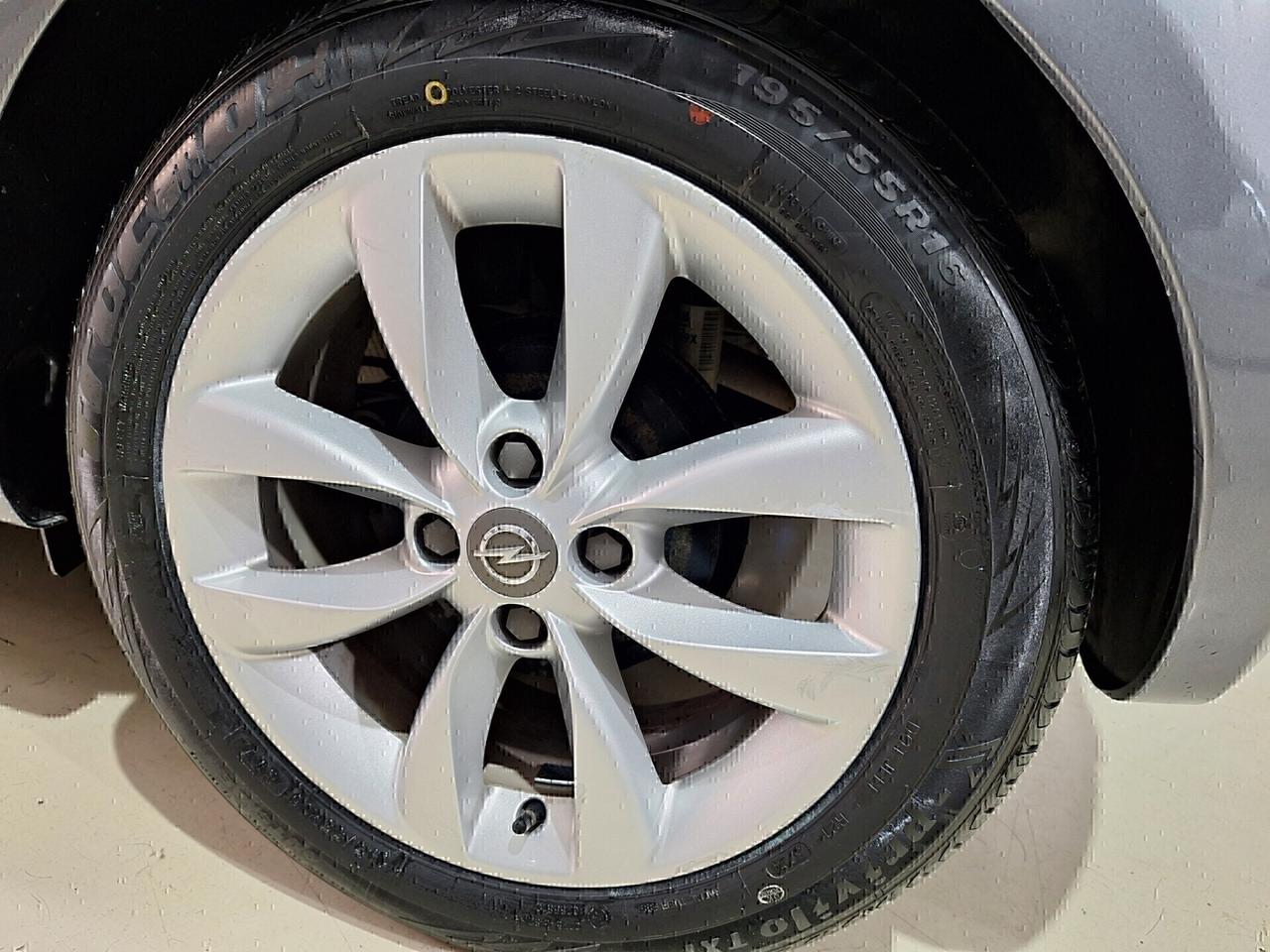 Opel Adam 1.2 GPL 69cv Full Option 2017