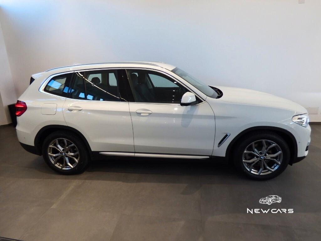Bmw X3 sDrive18d xLine