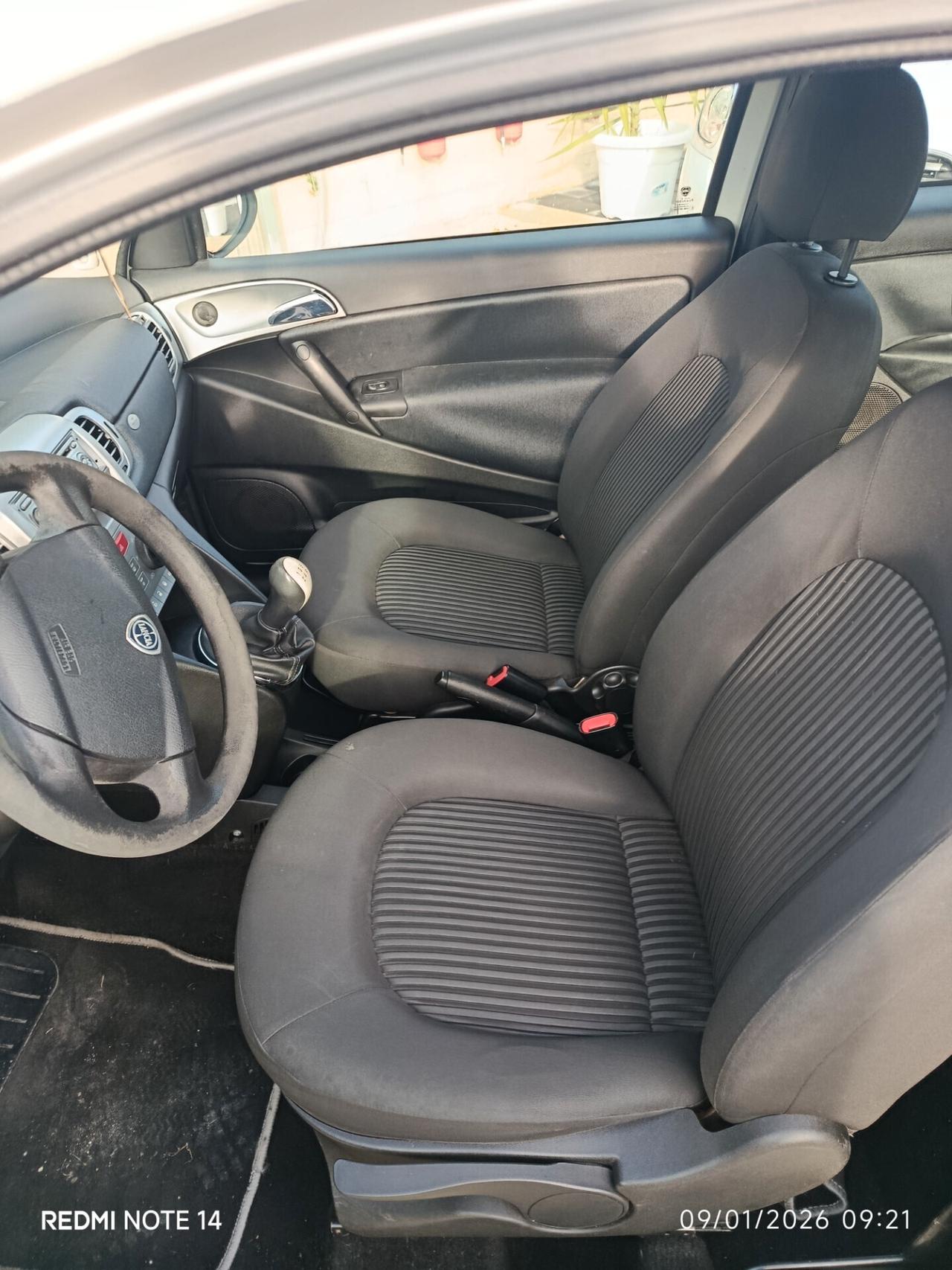 Lancia Ypsilon 1.3 MJT 75 CV Elle