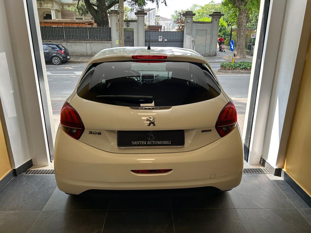Peugeot 208 PureTech 82 5 porte Allure