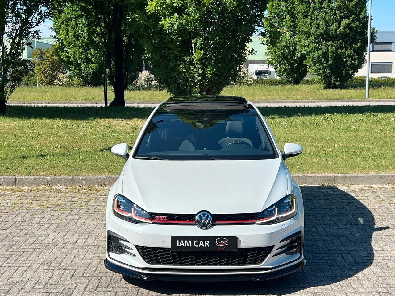 Volkswagen Golf GTI Performance 2.0 245 CV TSI DSG 5p.