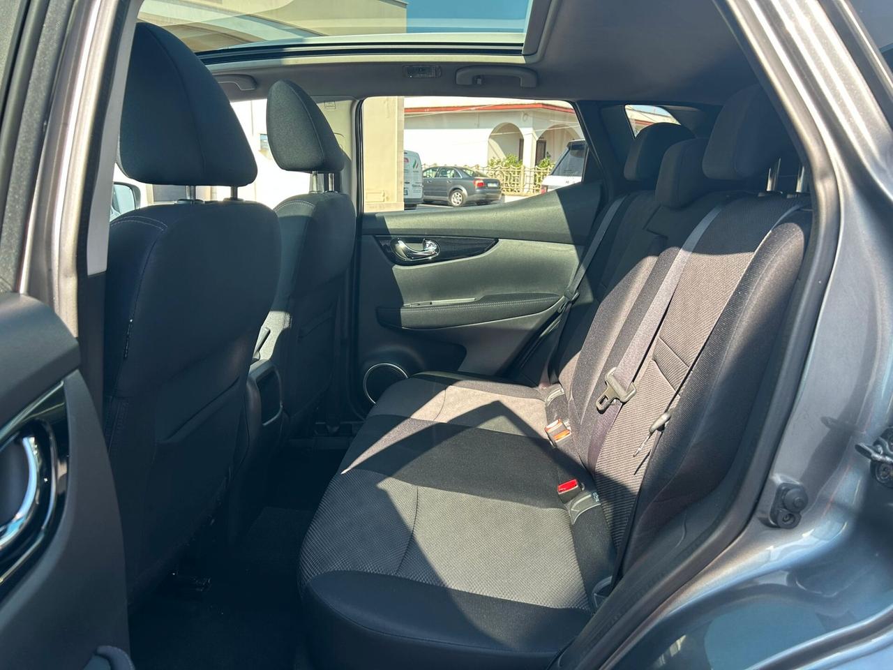 Nissan Qashqai 1.5 DCI TEKNA TETTO/360°-2015