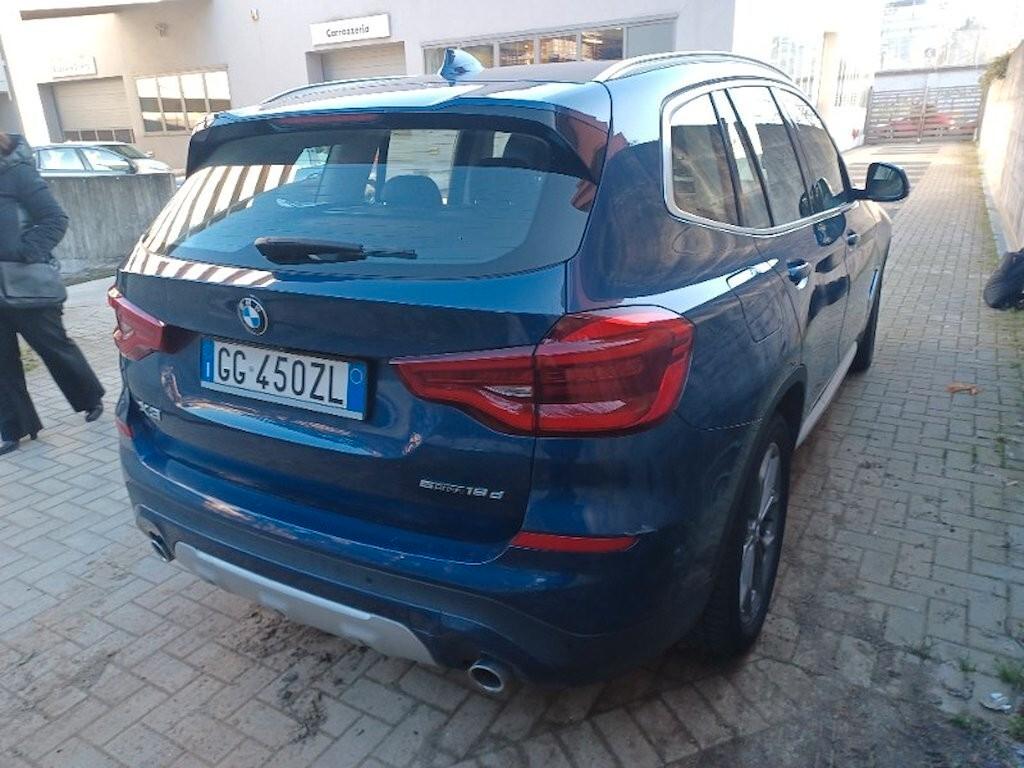 BMW X3 18D 150CV STEPTRONIC 48V S-DRIVE XLINE ( FARI LED - BMW DIGITAL COCKPIT - AMBIENT LIGHTS - PELLE - CLIMA TRIZONA - NAVI - CARPLAY - PARK ASSISTANT - TELECAMERA POST. - CERCHI 19 )