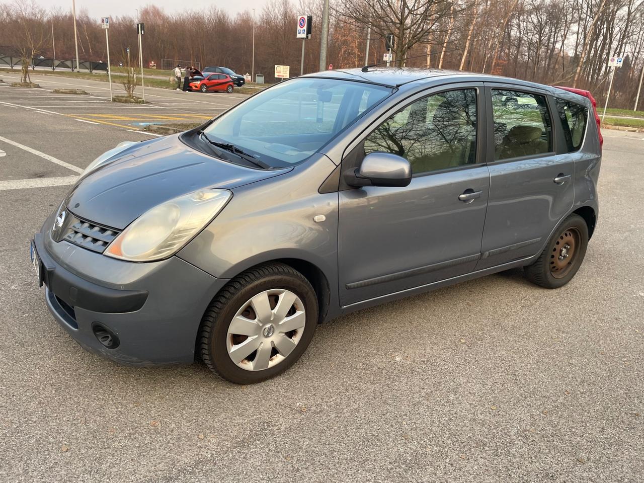 Nissan Note 1.4 16V *Neopatentati*