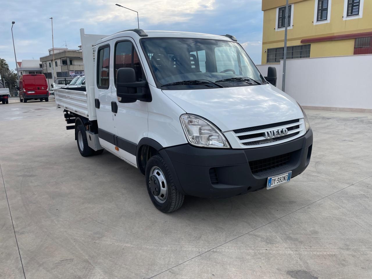 Iveco Daily 35c18 sette posti ribaltabile