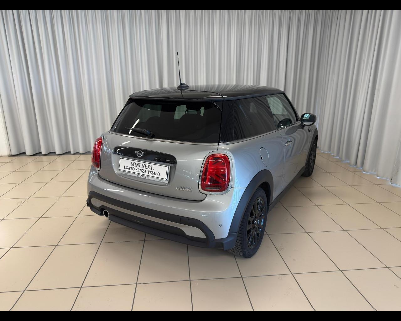 MINI Mini 4ª serie (F56) - Mini 1.5 Cooper Essential