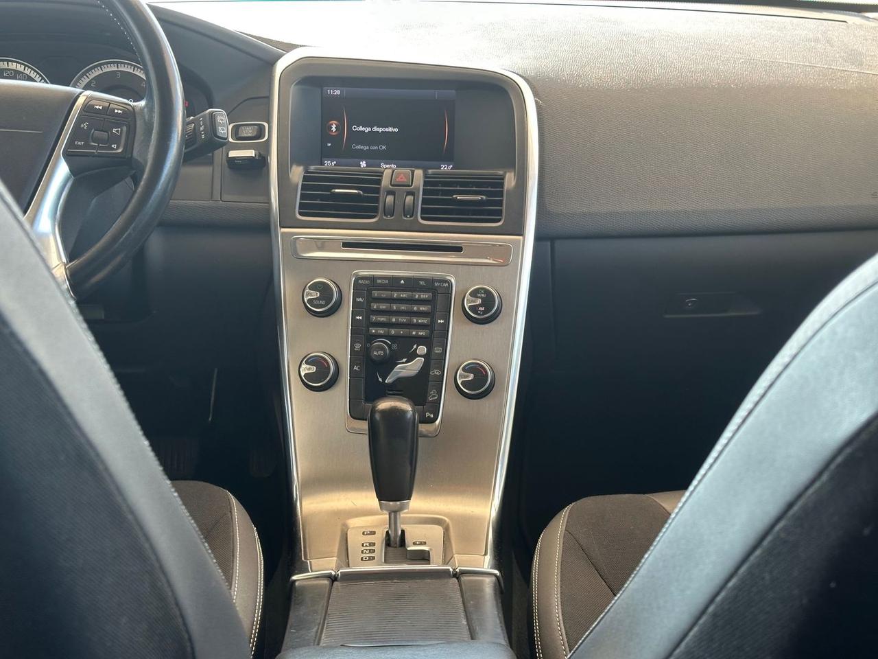 Volvo XC 60 2.4 D3 #7945