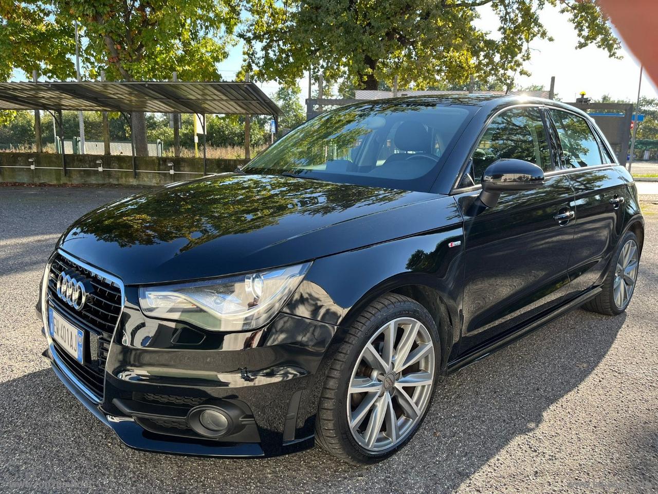 AUDI A1 SPB 1.6 TDI Ambition S LINE