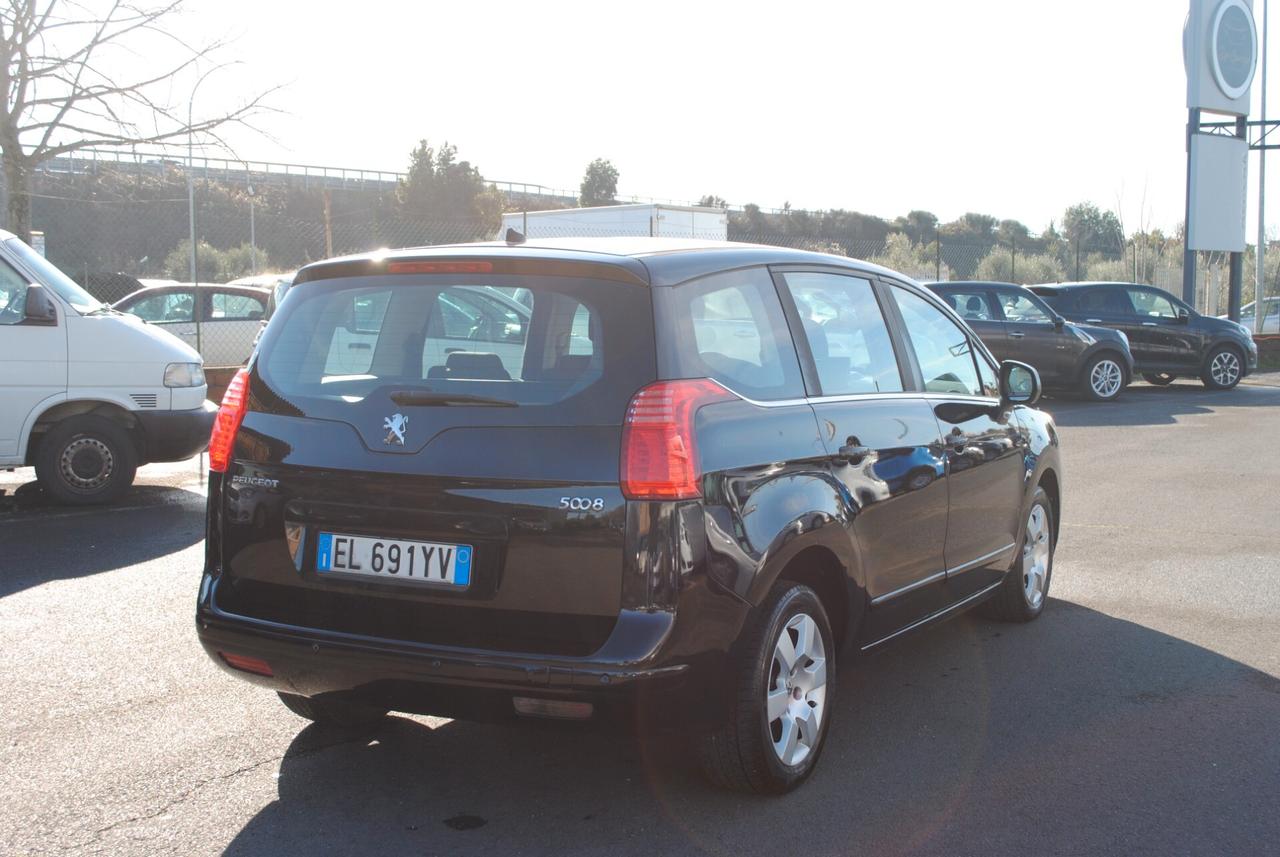 PEUGEOT 5008 1.6 HDI 111 CV OK NEOPATENTATI