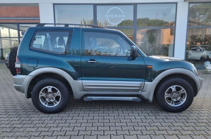 Mitsubishi Pajero Pajero 3.2 16V DI-D 3p. GLS