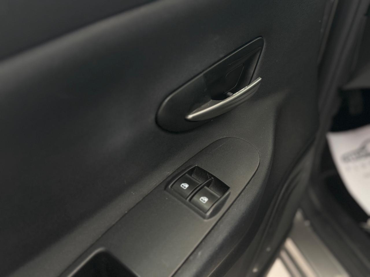 Lancia Ypsilon 1.2 69 CV 5 GPL Platinum