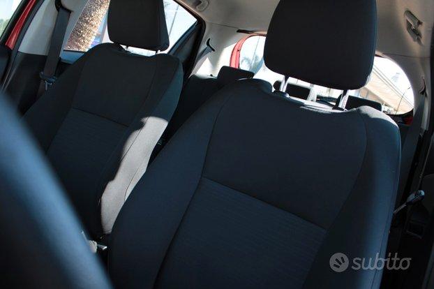 Toyota Yaris 1.0 5p. 69cv x neopatentati active