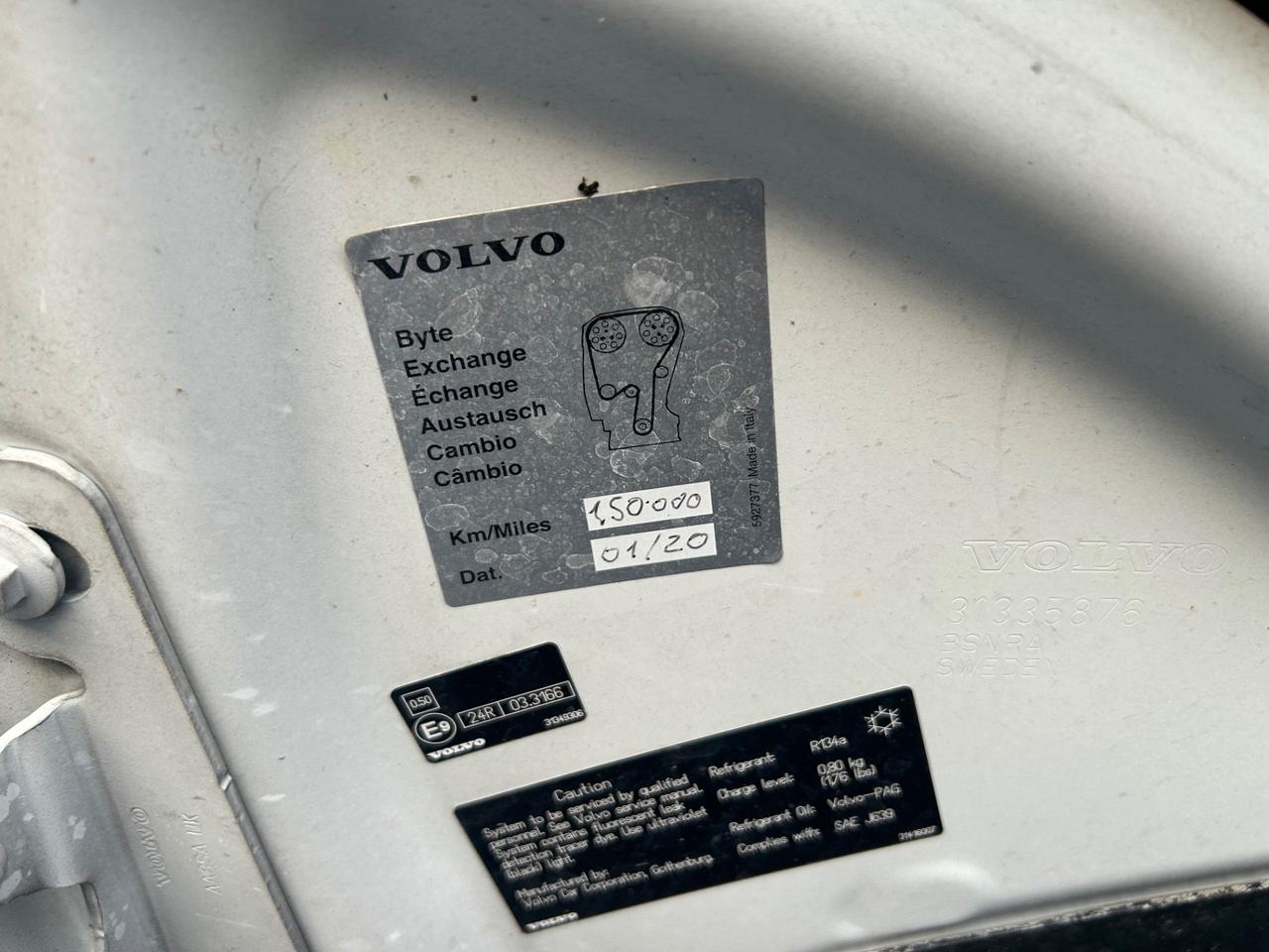 Volvo XC60 D4 Geartronic R-design Momentum