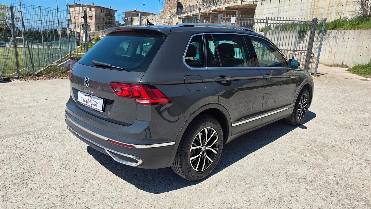 Volkswagen Tiguan 2.0 TDI 150 CV SCR DSG Elegance