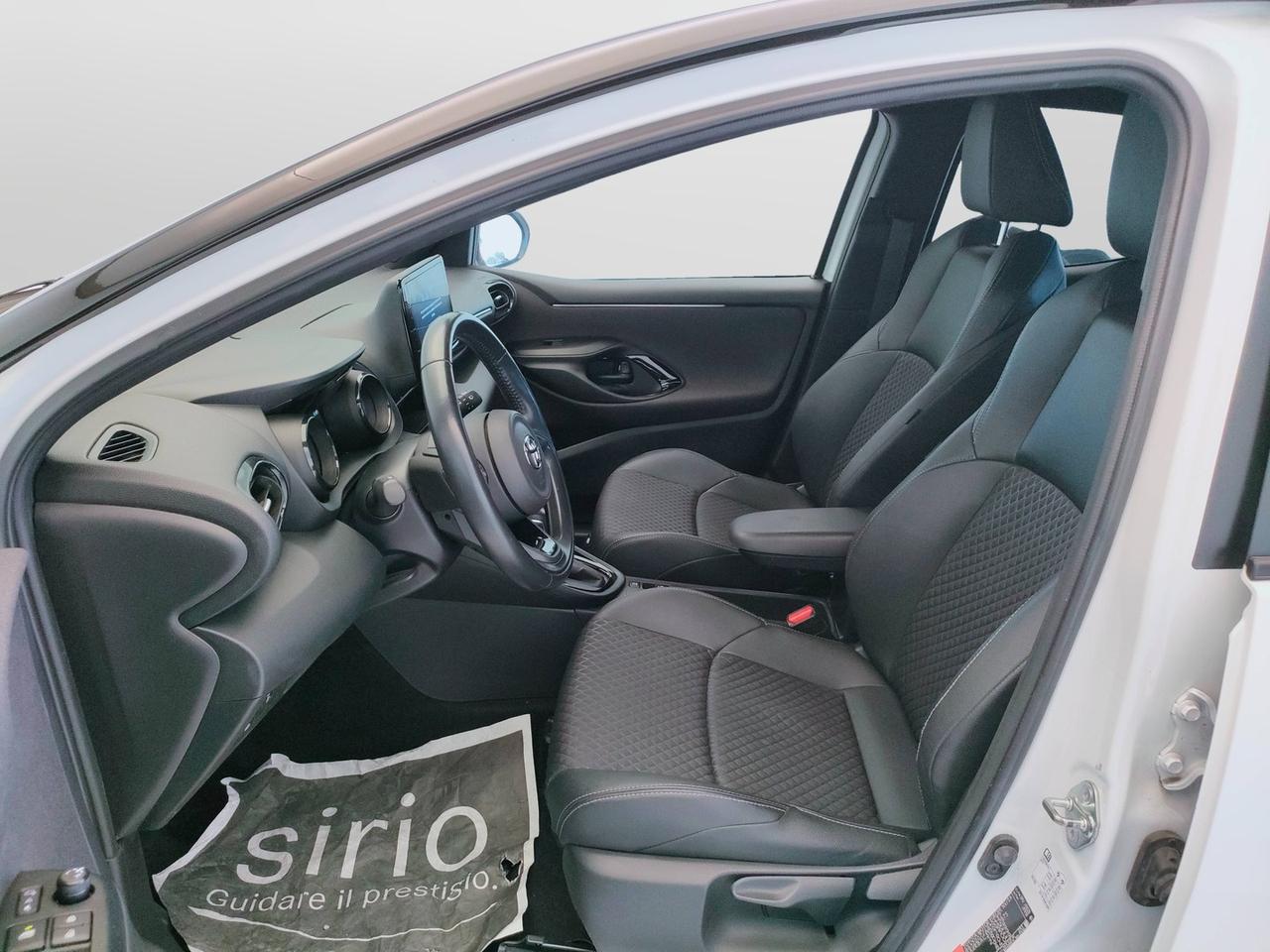 TOYOTA Yaris IV 2020 - Yaris 1.5h Style